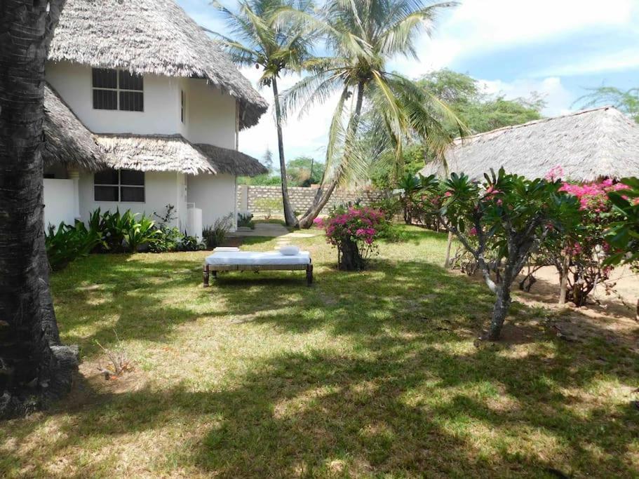 Holiday Home In Malindi Mambrui Exterior foto